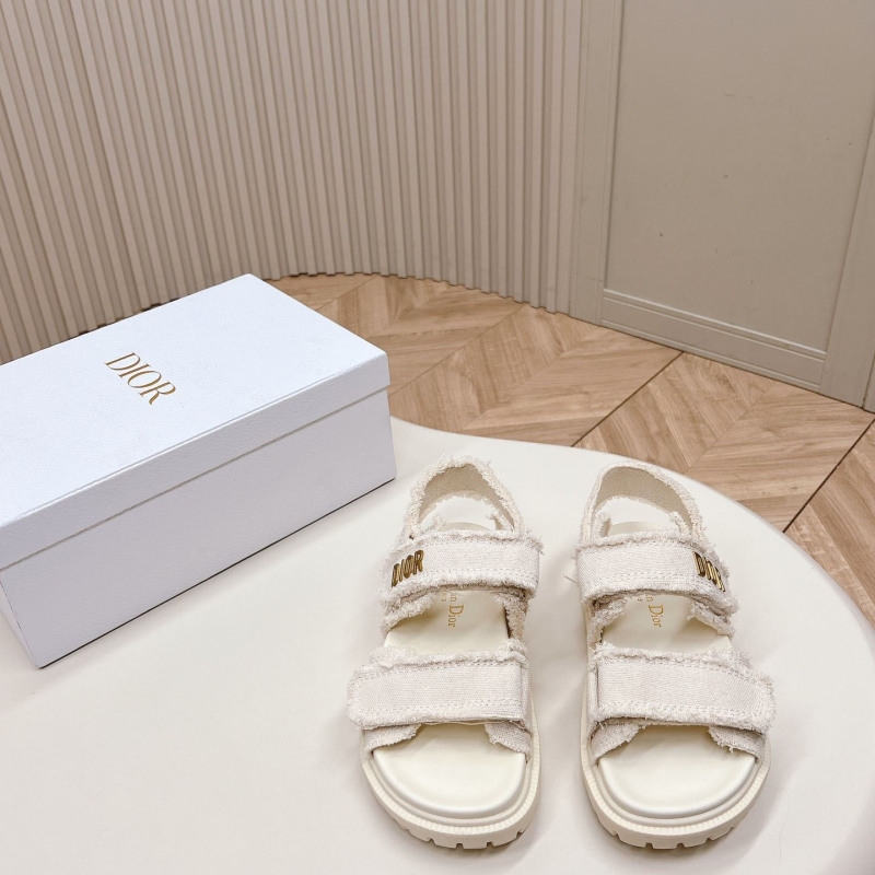 ch**an D*or sandals